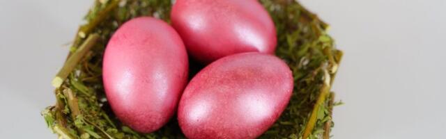 Pink vaskršnja jaja: Intezivna roze nijansa bez kupovne boje - samo potopite