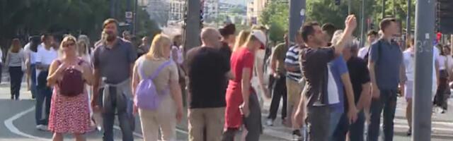 На Тргу Славија у Београду завршен протест студенти у блокади