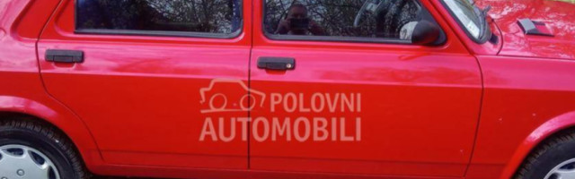 Objavio je fotografiju da prodaje svoj automobil, a jedan detalj je iznenadio kupce!