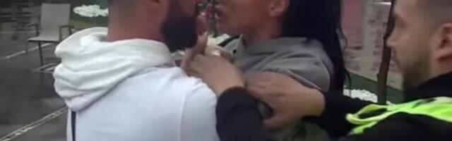 PROLILA SE KRV NA PINKU! Trudnica prošla kroz STAKLO pred OCEM DETETA - LJUDI VAN SEBE ZBOG UZNEMIRUJUĆE SCENE