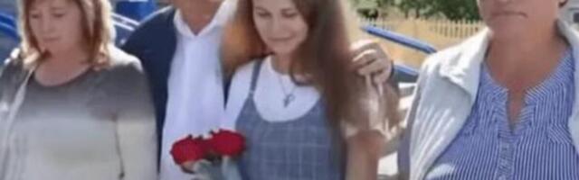 JULIJU JE OTAC IZGUBIO U VOZU 1999. godine: Probudio se u lokvi krvi, svi mislili da je mrtva a onda je usledio ŠOK