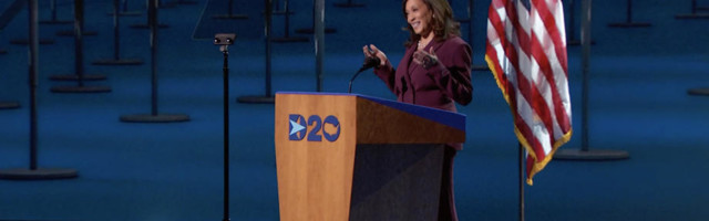 UŠLA U ISTORIJU: Haris prihvatila kandidaturu za potpredsednicu