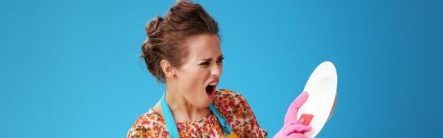 Zašto se sunđeri za pranje sudova prave u različitim bojama