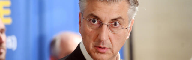 NE MOGU U JASENOVAC DA POLOŽIM CVEĆE, SVE JE JASNO Vučić o izjavi Plenkovića: Ustaštvo podobna ideologija u Hrvatskoj, to je odavno logično