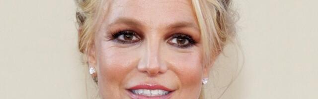 Bez BRUSA pleše i šljapka sebe po zadnjici: Britni Spirs ponovo šokirala ljude na mrežama (VIDEO)