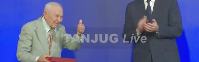 Ovo je najstariji student u Srbiji! Dušan (89) sprema doktorat baš na ovom državnom fakultetu: Dobio i orden!