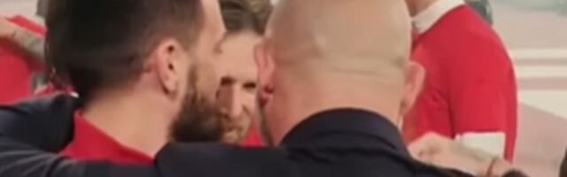 Stanković nikada emotivnije proslavio titulu posle derbija, Ivanića nije puštao, a onda je prišao Katai...