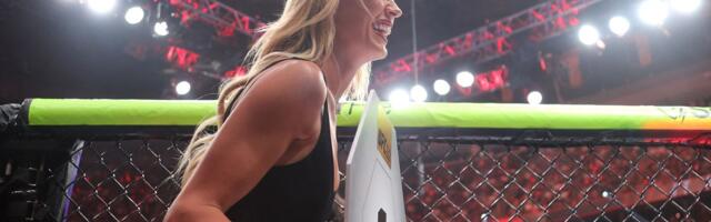 Prelepa plavuša glavna zvezda UFC, zasenila i Konora: Poznata sportistkinja bila  "ring devojka" na spektaklu