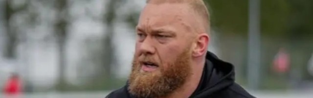 Brutalna telesna transformacija - od strongmena do punokrvnog boksera