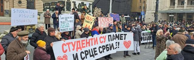 Evo koliko je bilo učesnika na protestu penzionera