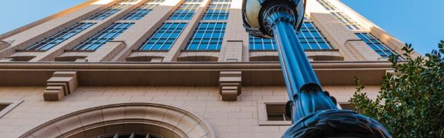 Zašto mnogi hoteli imaju prozore koji se ne otvaraju?