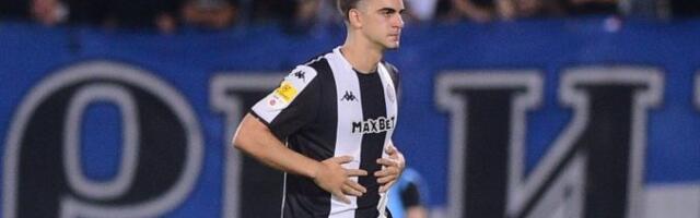 Het-trik torti: Miloševića dočekalo specijalno iznenađenje nakon pobede (VIDEO)