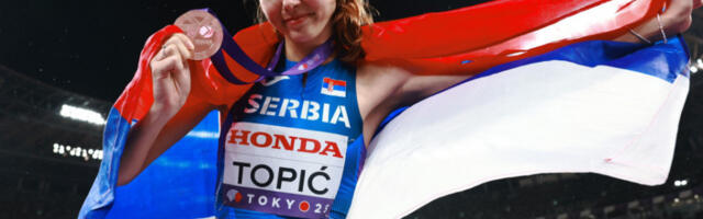 SUZE ANGELINE TOPIĆ Srpsko čudo od deteta se oglasilo emotivnom porukom (FOTO)