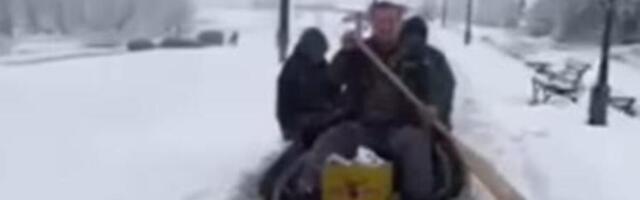 U FUTOGU JE NAJJAČE! Snimak koji svi dele nasmejao Srbe, ovako nešto do sada nismo videli - POGLEDAJTE SAMO OVO