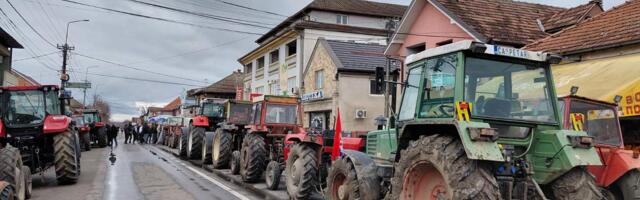 Poljoprivrednici proširili blokadu i na Stari put za Čačak