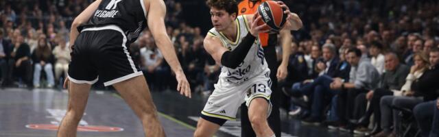 Sramno! Navijači Fenera podigli skandalozan transparent protiv Partizana u Evroligi: "Svi ste vi turski..."