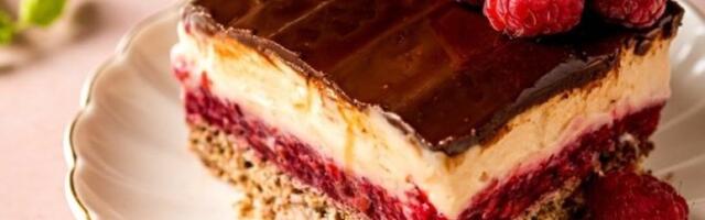 Kapri torta sa malinama: Poslastica za sve prilike koju gosti prosto obožavaju