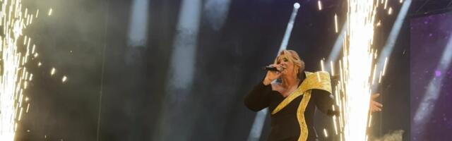 OVO SE NE PROPUŠTA! Ćana uzburkala publiku SVETLEĆIM ODELOM I MASKOTAMA, prva gošća oduševila, PRŠTALO NA SCENI! (VIDEO)