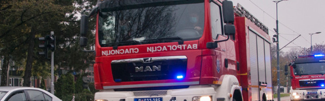 Požar na Čukarici: Povređeno osmoro dece i jedna odrasla osoba