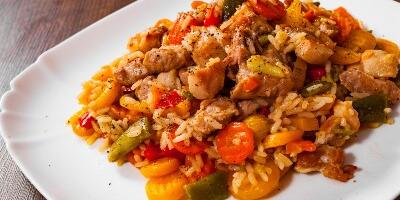 Vranjanska tarana na đuveču: Ručak za sve (VIDEO)