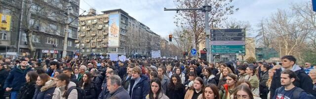 Studenti medicine lekarima: Sada da se borite za živote svih koji su izloženi branicima automobila