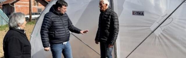 OPREMA ZA UDRUŽENjE ŽENA : „Stari vez“ dobio opremu za rad (FOTO)