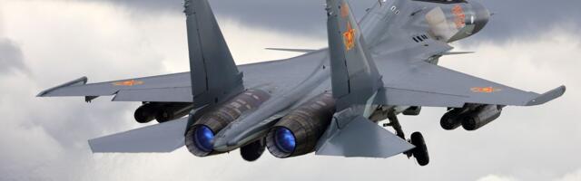 Još jedna nesreća vojnog aviona: Srušio se kazahstanski Suhoj Su-30SM, posada se katapultirala