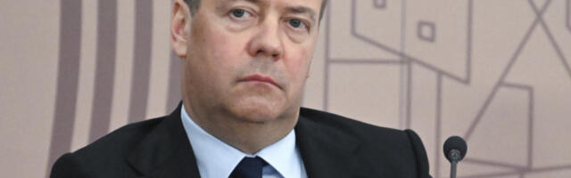 "SVE JE U RATU PRIHVATLJIVO OSIM JEDNE STVARI": Medvedev ponovo pomerio granicu sukoba, ovo će odjeknuti po svetu