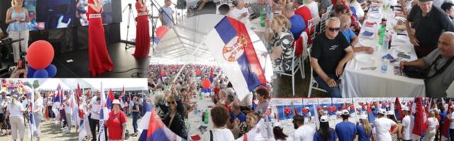 Lapovo čeka Vučića: Pogledajte ovaj doček za predsednika Srbije - Broj ljudi sve govori (FOTO)