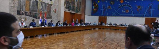 VLADA SRBIJE DONELA ODLUKU! OD SUTRA ONLAJN KONFERENCIJE ZA MEDIJE! Zbog žalbi pojedinih novinara, veilka izmena!