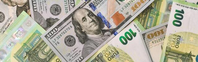 Evro i dolar se izjednačili; Medvedev: Početak sistemske krize