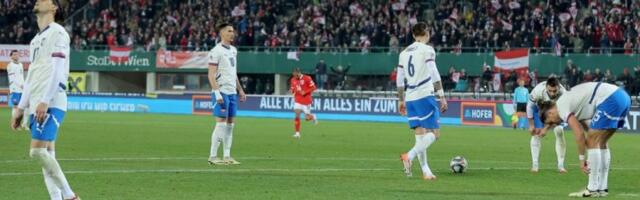 NIJE DOBRO! Austrija vodi, naši igrači SKORO NEVIDLJIVI