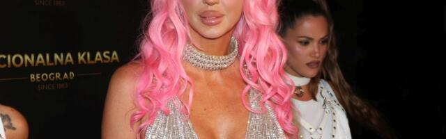 Jelena Karleuša dobila nagradu koju nema nijedna zvezda: Ćerke su najponosnije nakon što su saznale za novi majčin trijumf