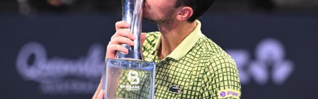 22 TITULE U 22 GRADA - NEVEROVATNO! Medvedev osvojio trofej u Brizbejnu!