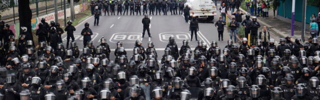 OPŠTI HAOS PRED START MUNDIJALA! Masovni protesti paralisali Meksiko Siti, policija blokira prilaze stadionu!