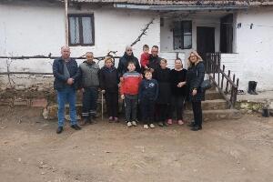Десеточлана породица са КиМ добиће нову кућу
