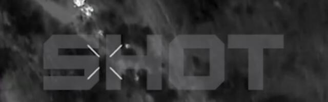 DRON BACA GRANATE NA GRUPU VOJNIKA U BLIZINI GRANICE, IMA MRVIH Objavljen uznemirujući snimak iz vazduha (VIDEO)