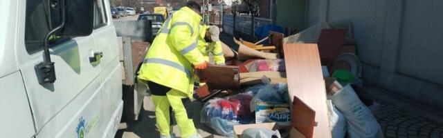 Prve količine kabastog otpada iz Vlasotinca krenule put pirotske deponije i reciklažnog centra