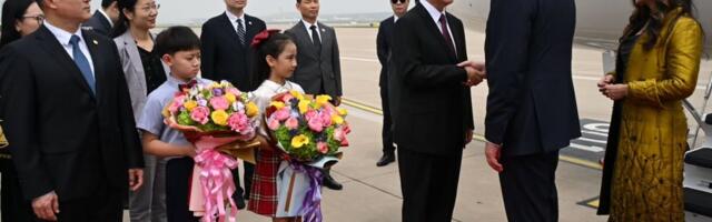"SLETEO SAM U PEKING SA OSEĆAJEM VELIKE ODGOVORNOSTI" Predsednik Vučić: Imaću priliku da razgovaram sa predsednikom Si Đinpingom, iskrenim prijateljem Srbije