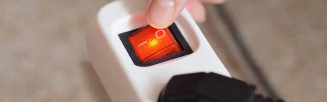 DEO BEOGRADA DANAS DEVET SATI BEZ STRUJE: Elektrodistribucija objavila spisak isključenja, šest opština na udaru, u jednoj radovi počinju tek PO PODNE