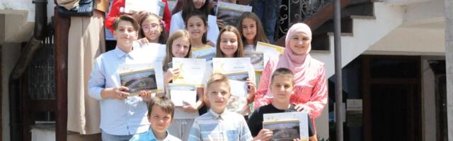 Dodijeljene nagrade učesnicima kviza: “Upoznaj Muhammeda s.a.w.s.”
