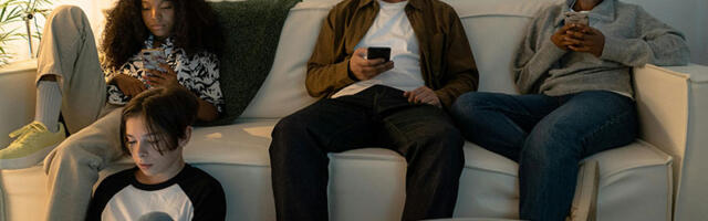 Utvrđeno da pametni telefoni nisu opasni za decu