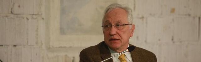 "Vučić je u SAD umesto diplomatske službe koristio neformalne kanale"