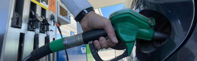 Evo koliko goriva trebate imati u rezervoaru automobila: Vozači oprez, mehaničari sve lepo pojasnili, ne preterujte