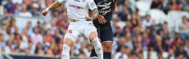 Lud meč u Monpeljeu: Ristić asistirao spoljnom, šest golova za poluvreme, i drugo mesto za domaćina (VIDEO)
