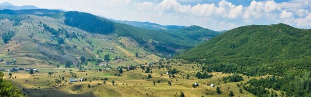 Ekološki talas na Pešteri: akcije čišćenja i ovog vikenda