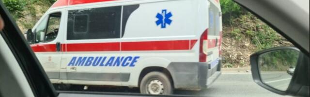 VIŠE POVREĐENIH U TEŠKOJ SAOBRAĆAJNOJ NESREĆI!