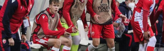 BORJAN PARAFIRAO NOVI UGOVOR: Nakon samo šest meseci menja sredinu - evo gde nastavlja karijeru!