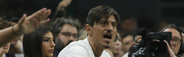 TOTALNO JE POLUDEO Janakopulost vređao sudije, pa zapretio Evroligi kao nikada