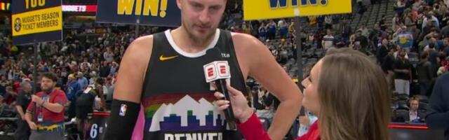 "Koliko ti znači ova pobeda na Božić?": Pogledajte Jokićevu reakciju (VIDEO)